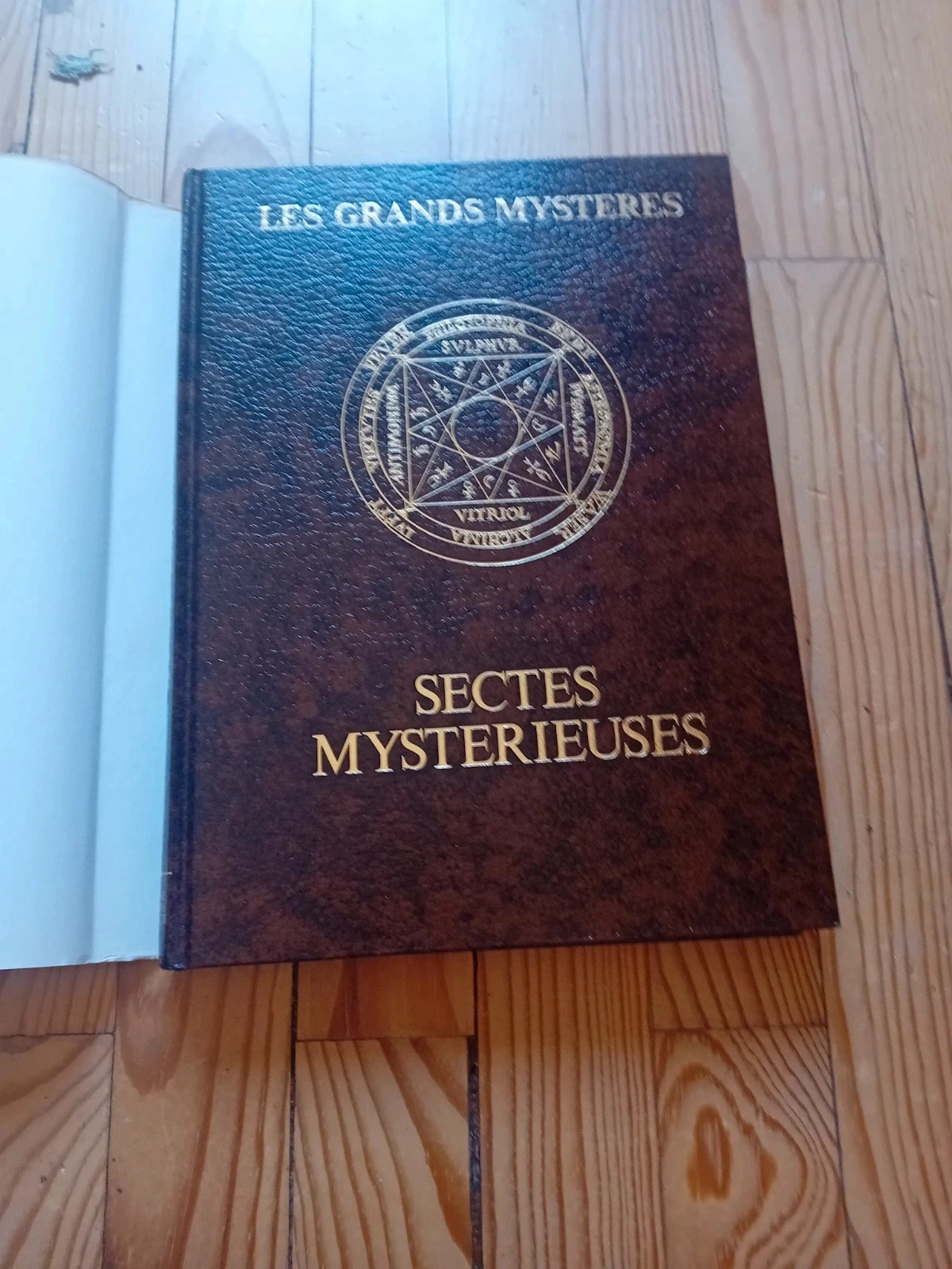 Les grands mystère- Sectes mystérieuses – photo 4